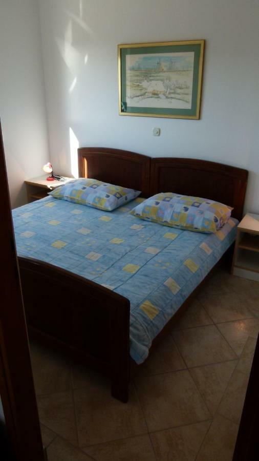 Apartmani Lucija1897 Starigrad Paklenica Bagian luar foto