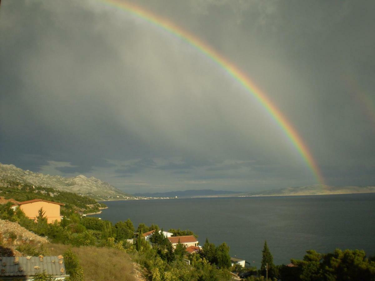 Apartmani Lucija1897 Starigrad Paklenica Bagian luar foto
