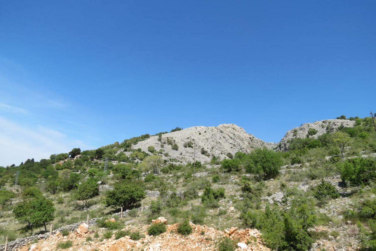 Apartmani Lucija1897 Starigrad Paklenica Bagian luar foto